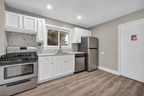 5012 Russell Avenue Parma OH 44134