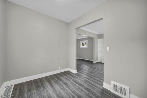 5012 Russell Avenue Parma OH 44134