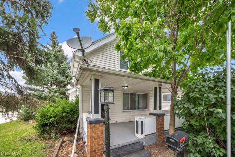 5012 Russell Avenue Parma OH 44134
