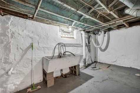 5012 Russell Avenue Parma OH 44134