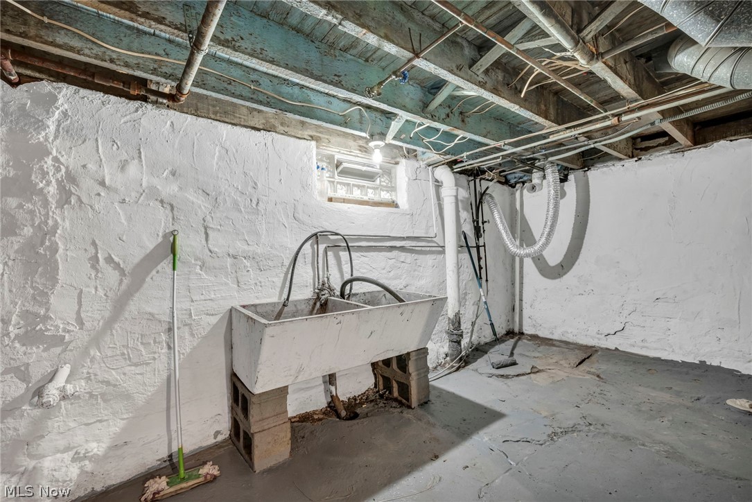 5012 Russell Avenue Parma OH 44134