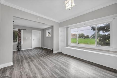 5012 Russell Avenue Parma OH 44134