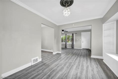 5012 Russell Avenue Parma OH 44134