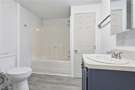 10341 Lincoln Way E Orrville OH 44667