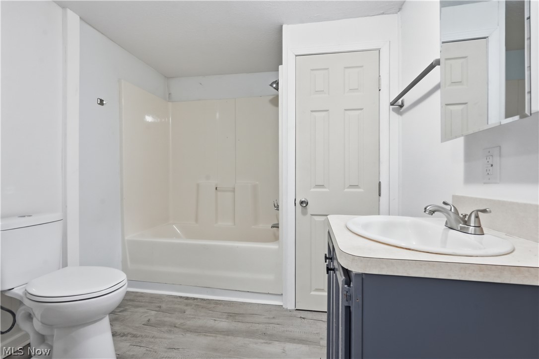 10341 Lincoln Way E Orrville OH 44667
