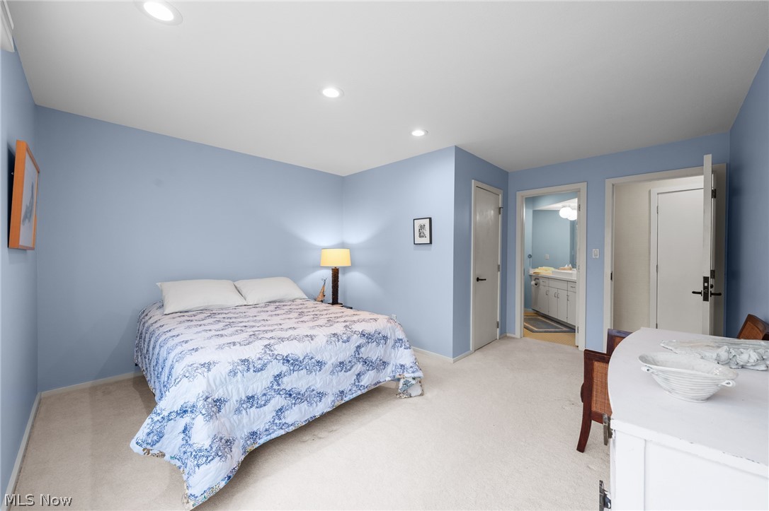 6 Whisperwood Lane Hunting Valley OH 44022