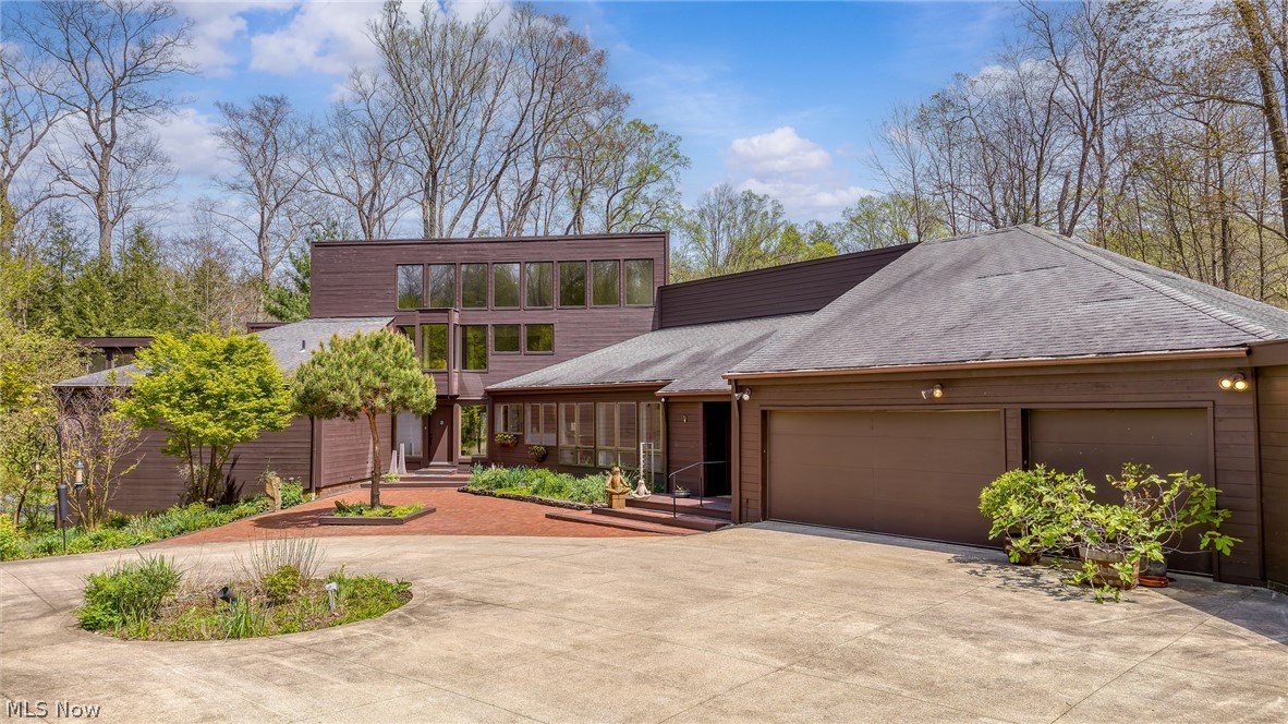 6 Whisperwood Lane Hunting Valley OH 44022
