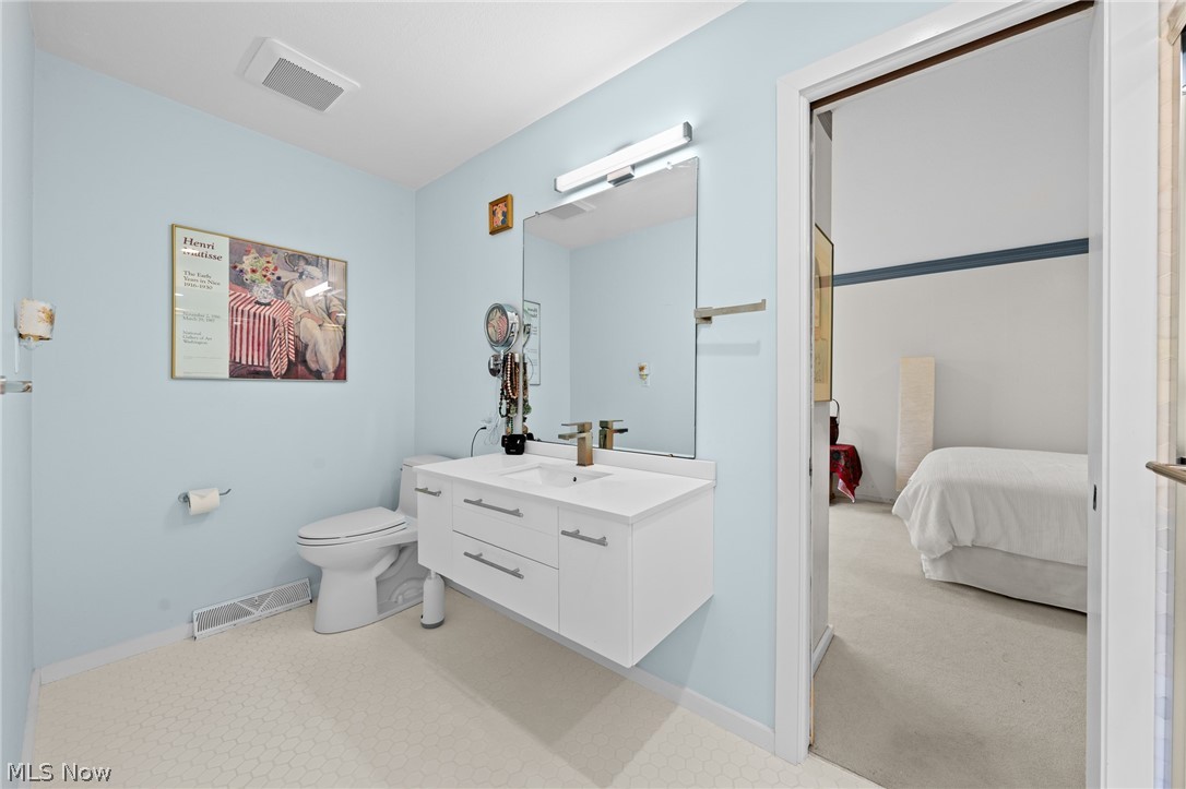 6 Whisperwood Lane Hunting Valley OH 44022