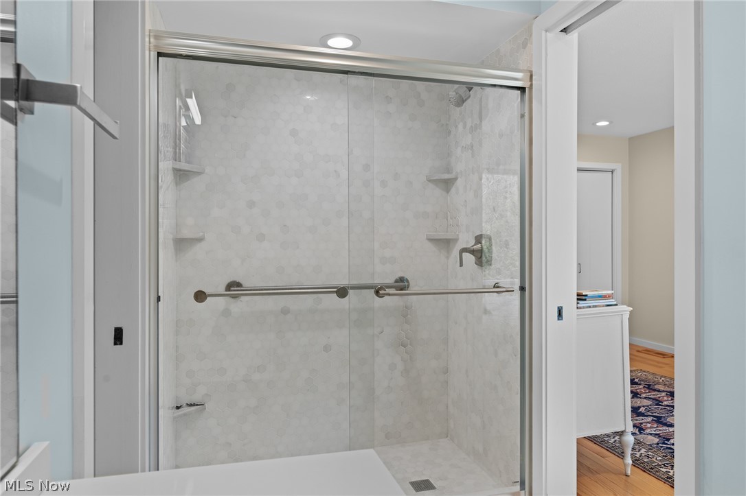 6 Whisperwood Lane Hunting Valley OH 44022
