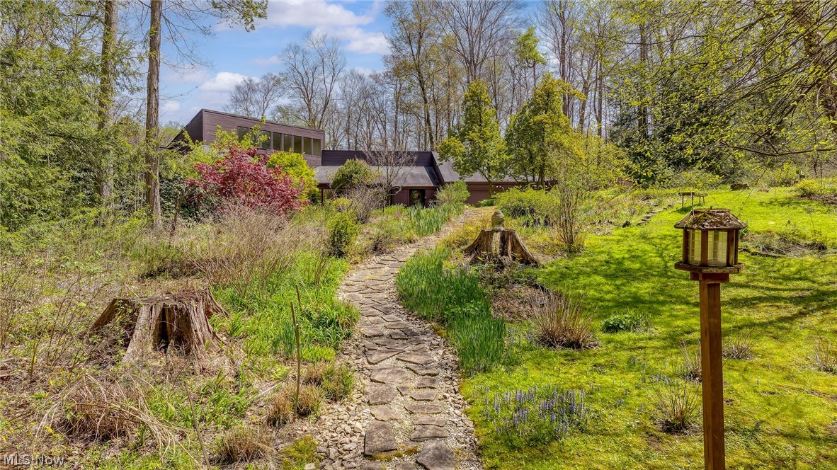 6 Whisperwood Lane Hunting Valley OH 44022