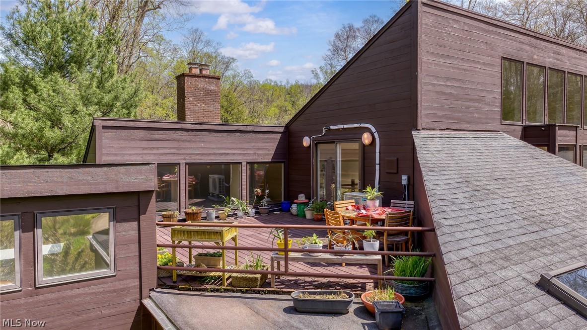 6 Whisperwood Lane Hunting Valley OH 44022