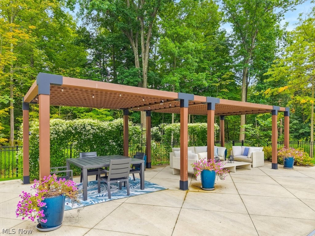18180 Sedge Court Chagrin Falls OH 44023
