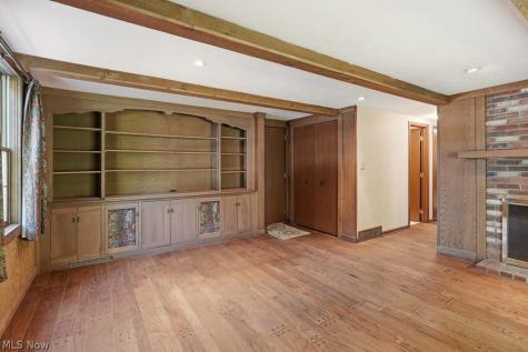 8700 Bradford Lane Brecksville OH 44141