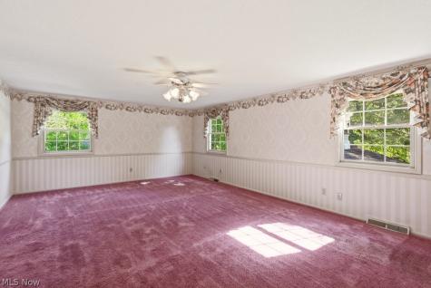 8700 Bradford Lane Brecksville OH 44141