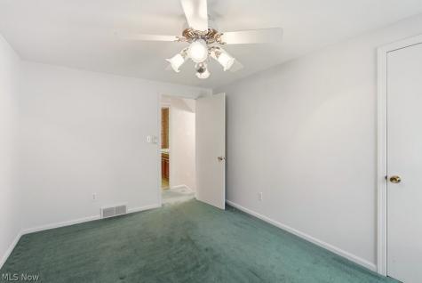 8700 Bradford Lane Brecksville OH 44141