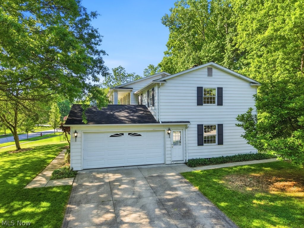 8700 Bradford Lane Brecksville OH 44141