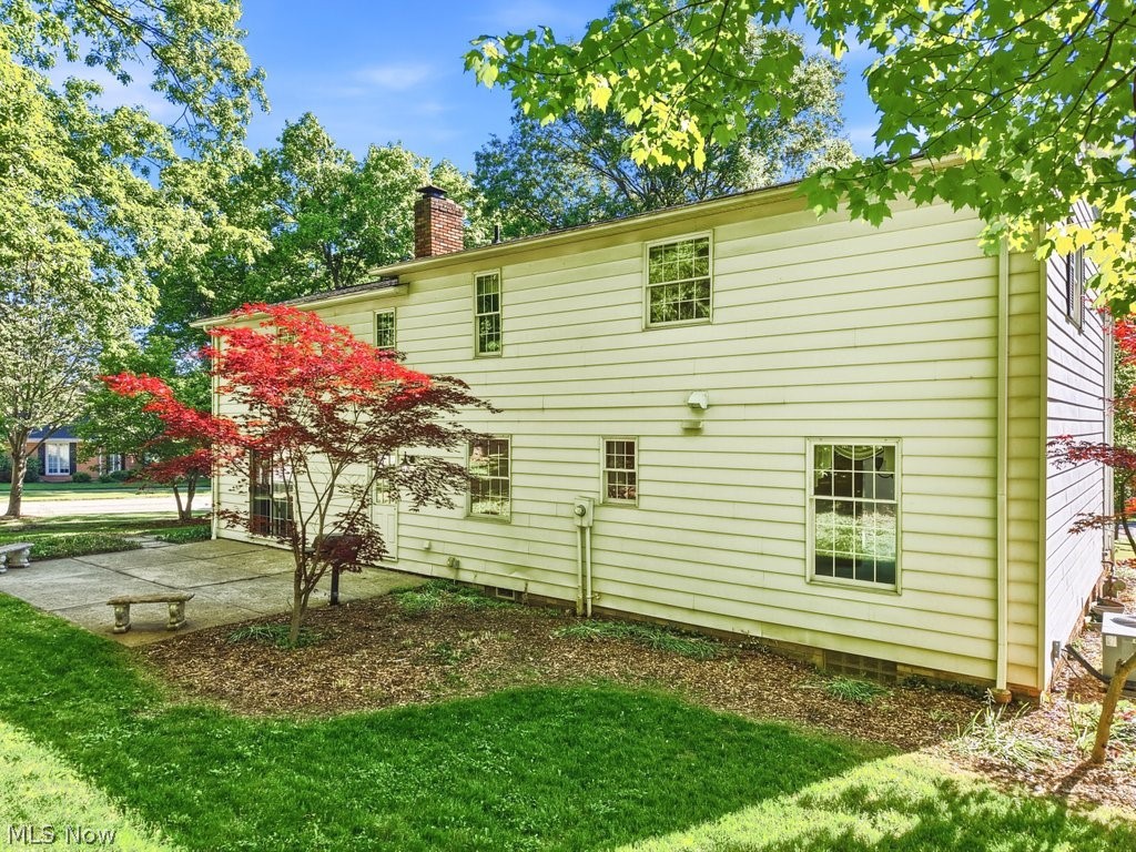 8700 Bradford Lane Brecksville OH 44141