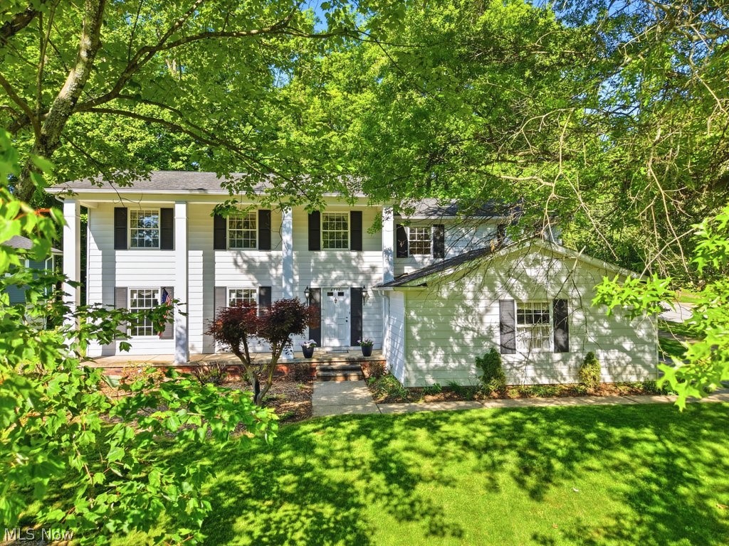 8700 Bradford Lane Brecksville OH 44141