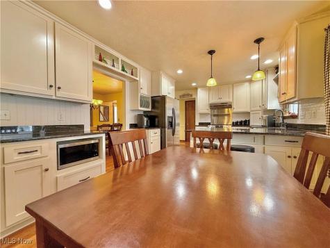 2470 Stiegler Road Valley City OH 44280