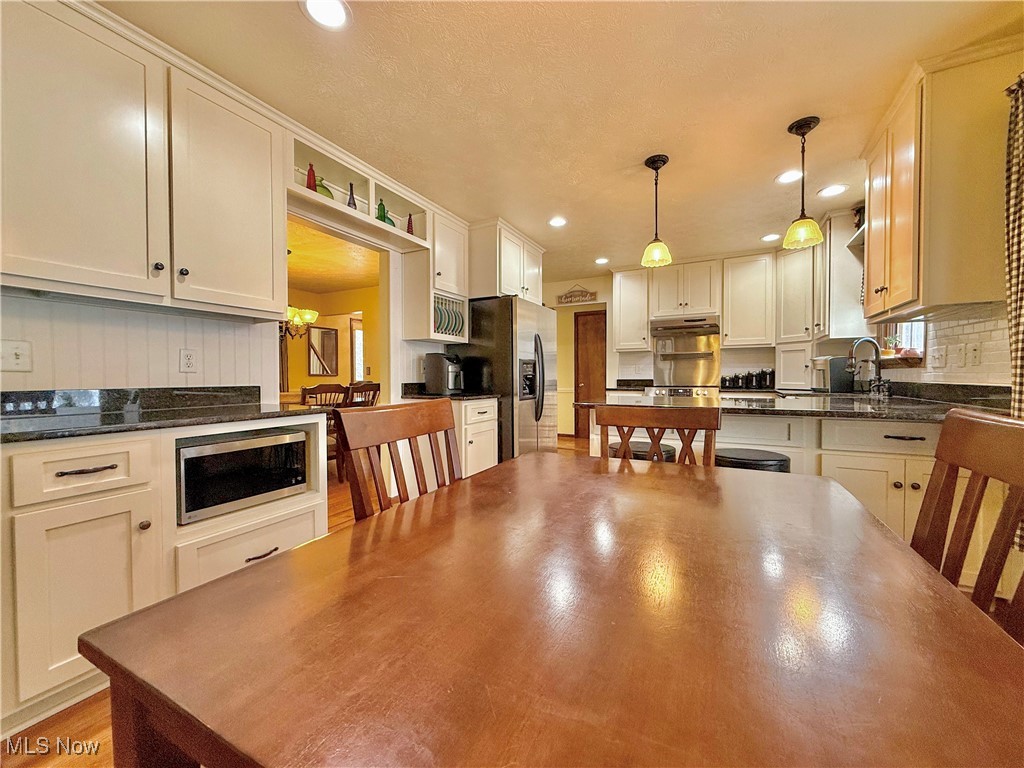 2470 Stiegler Road Valley City OH 44280
