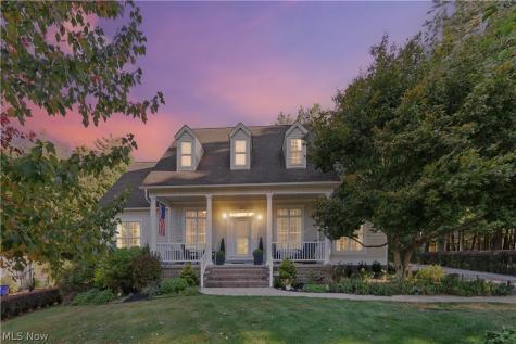 2011 E Swan Lake Circle Kent OH 44240