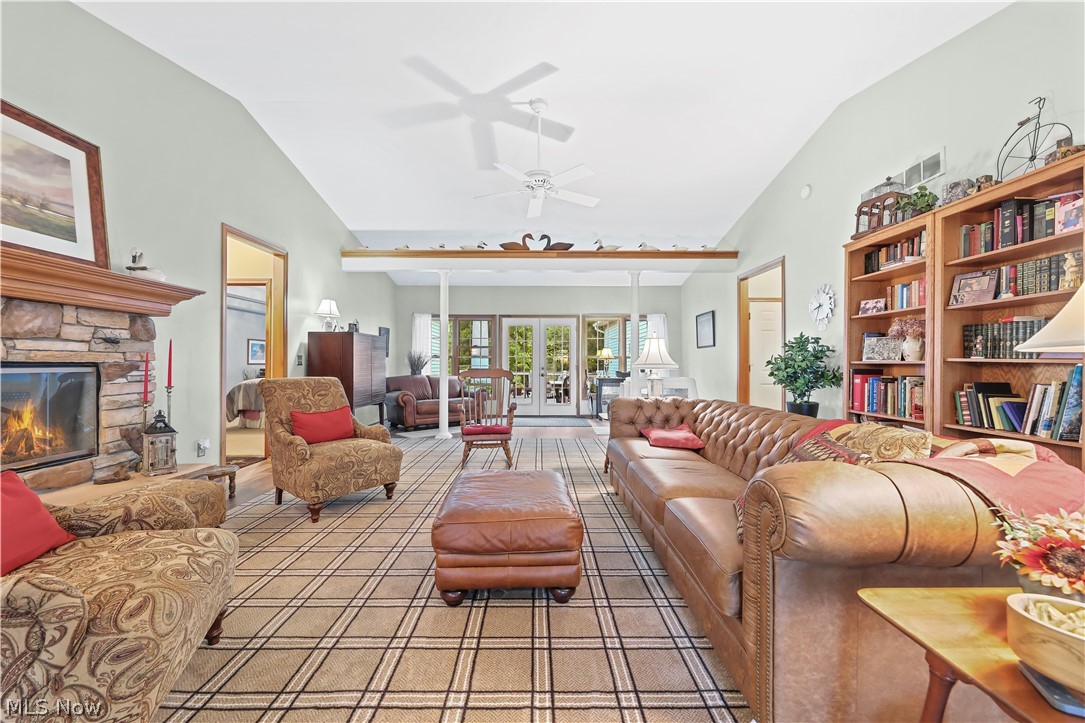 2011 E Swan Lake Circle Kent OH 44240