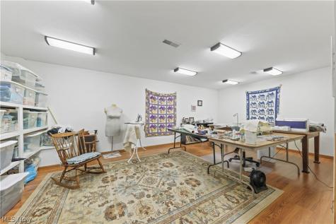 2011 E Swan Lake Circle Kent OH 44240