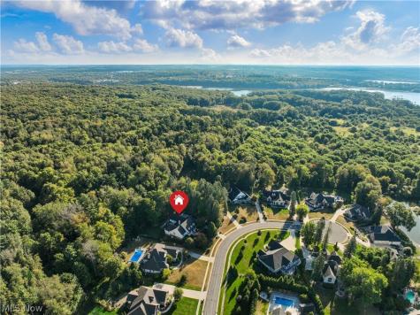 2011 E Swan Lake Circle Kent OH 44240