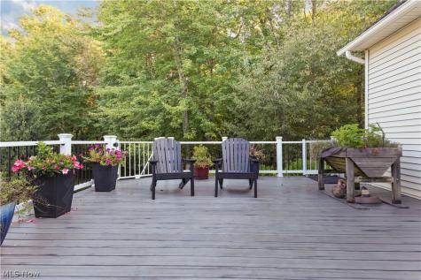 2011 E Swan Lake Circle Kent OH 44240