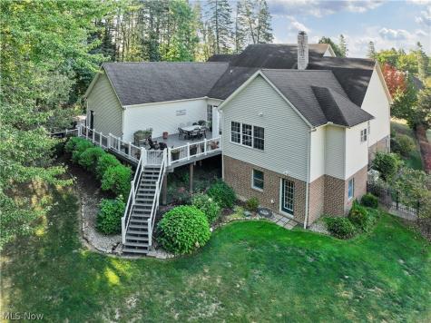 2011 E Swan Lake Circle Kent OH 44240