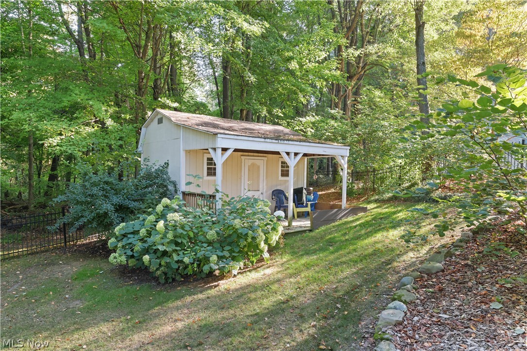 2011 E Swan Lake Circle Kent OH 44240