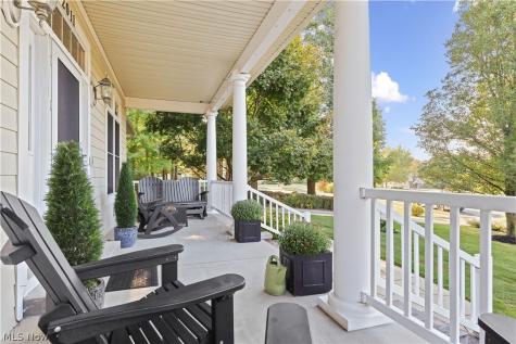 2011 E Swan Lake Circle Kent OH 44240
