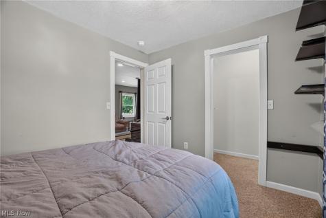 15414 Lakeshore Drive Burton OH 44021