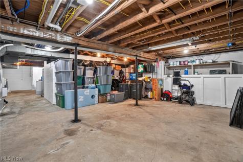 15414 Lakeshore Drive Burton OH 44021