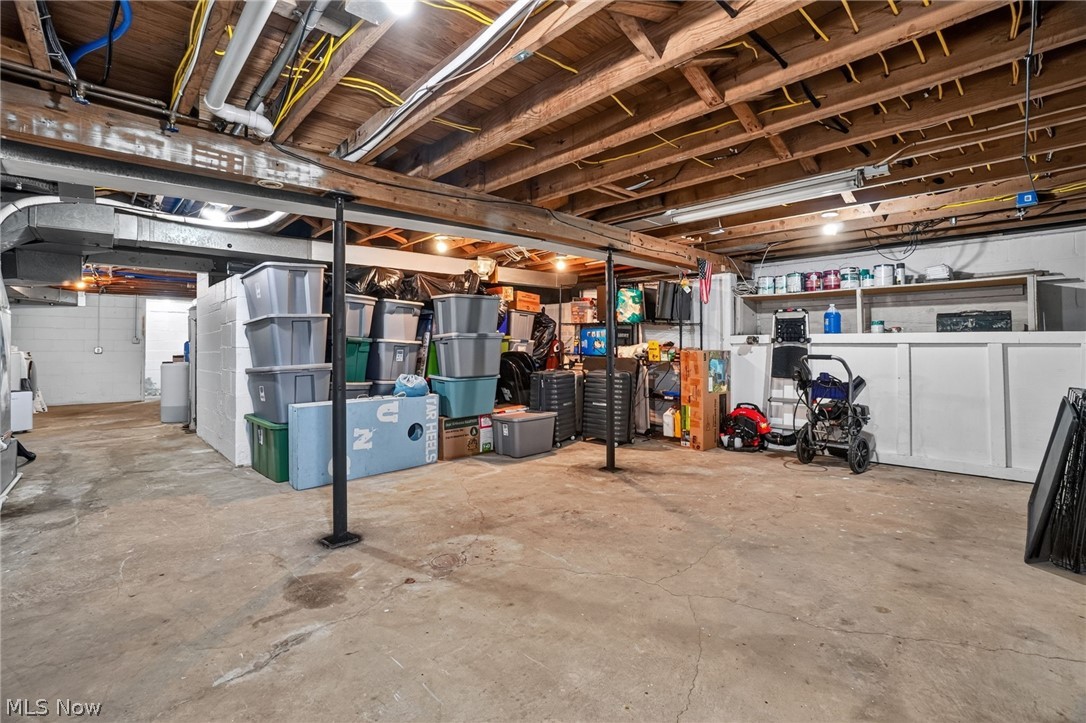 15414 Lakeshore Drive Burton OH 44021