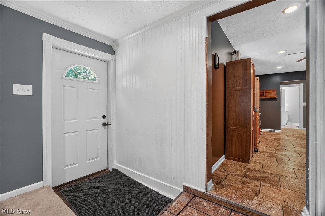 15414 Lakeshore Drive Burton OH 44021