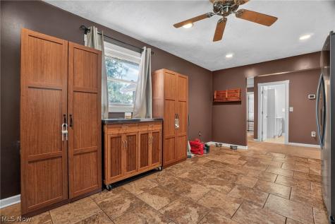 15414 Lakeshore Drive Burton OH 44021