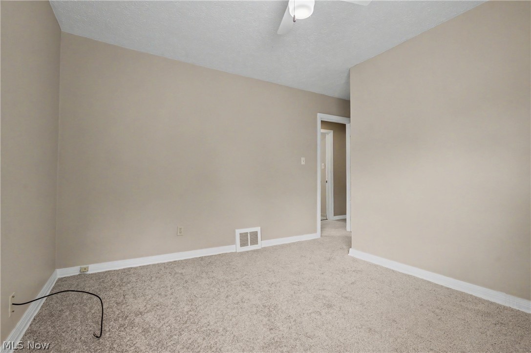 1761 Marks Avenue Akron OH 44305