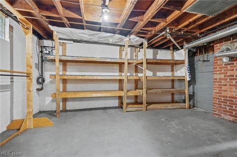 1761 Marks Avenue Akron OH 44305