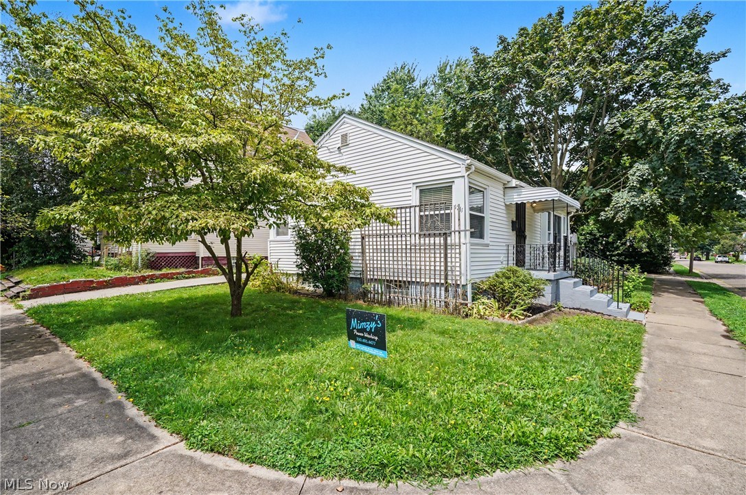 1761 Marks Avenue Akron OH 44305