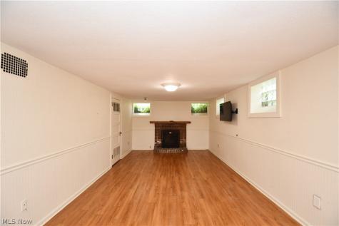 2400 Eardley Road University Heights OH 44118