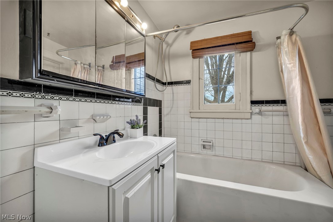 15812 Judson Drive Cleveland OH 44128