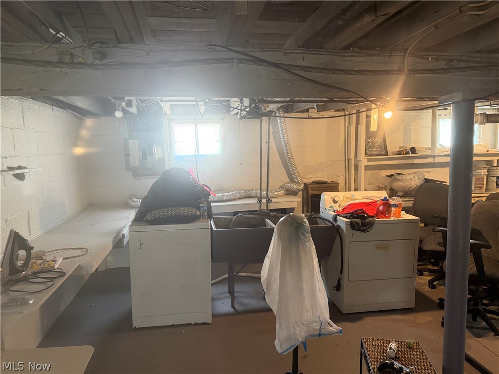 824 Merton Avenue Akron OH 44306