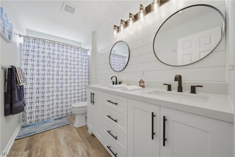 2028 Brighton Lane Stow OH 44224