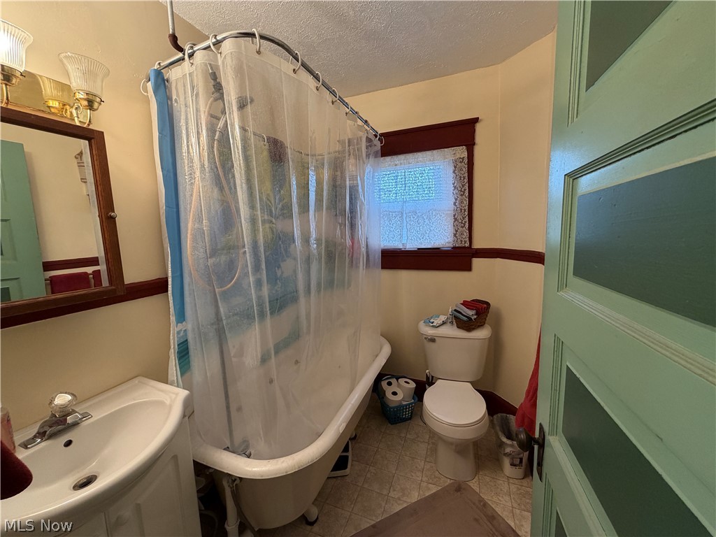893 Maxwell Avenue Millersburg OH 44654