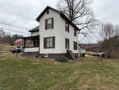 893 Maxwell Avenue Millersburg OH 44654