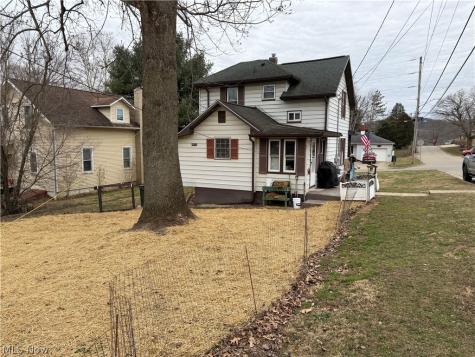 893 Maxwell Avenue Millersburg OH 44654
