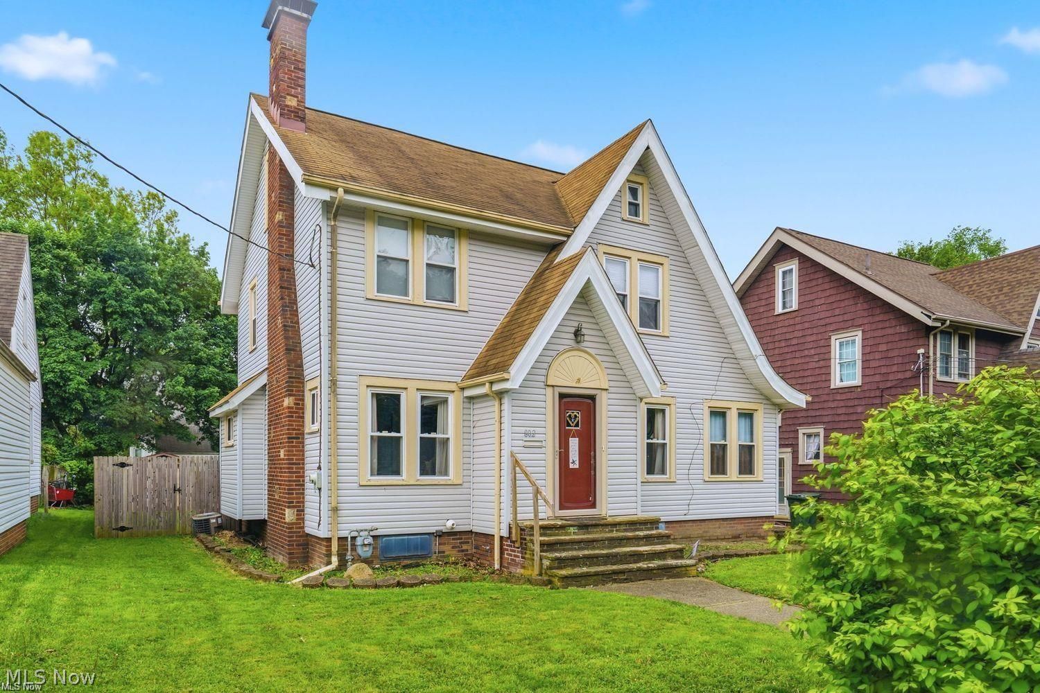 802 26th Street NE Canton OH 44714