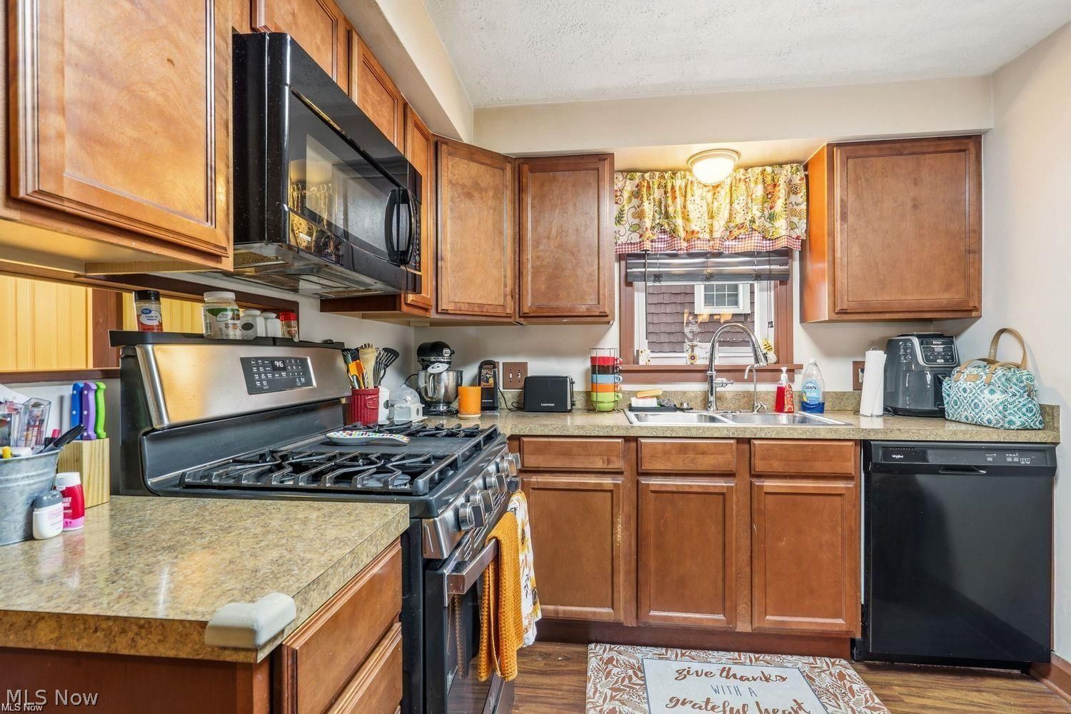 802 26th Street NE Canton OH 44714