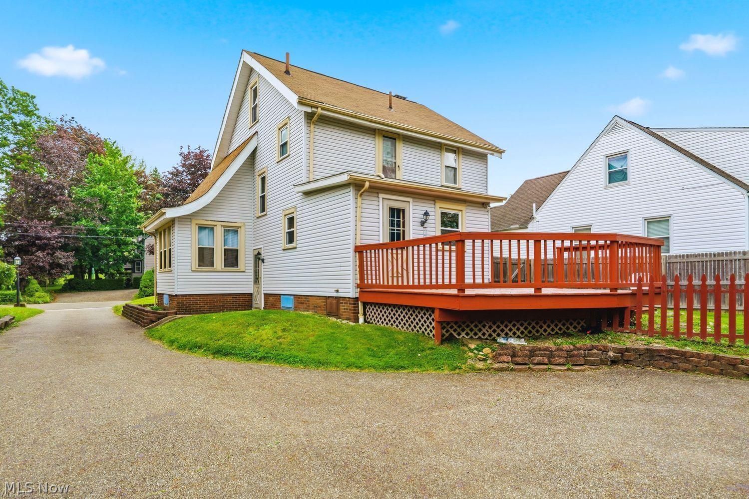 802 26th Street NE Canton OH 44714